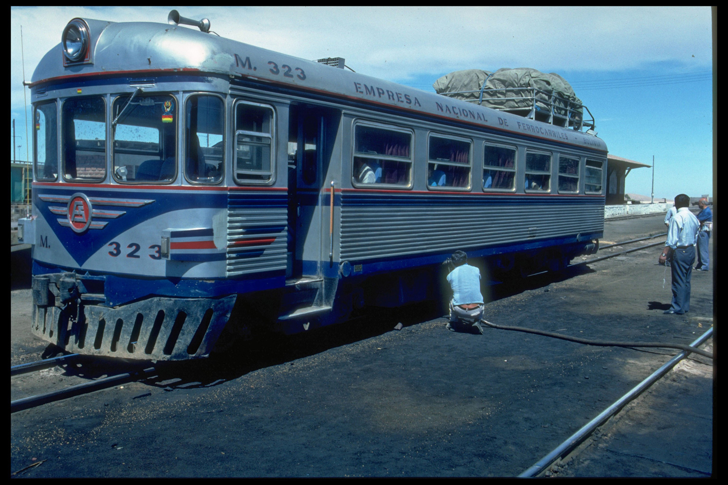 Ferrobus auf der Linie Arica- La Paz