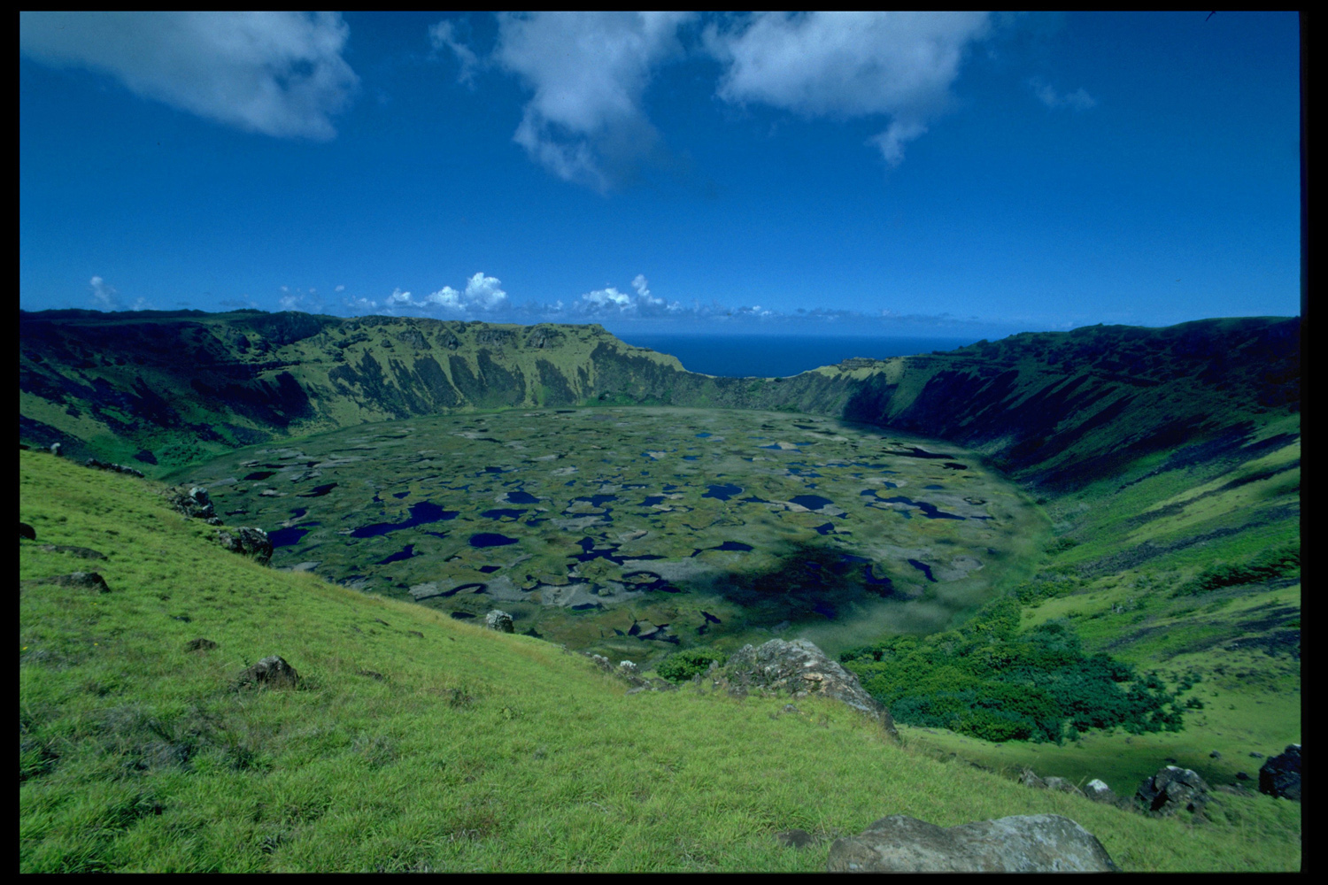 Ausblick auf den Kratersee des Ranu Kao Vulkankraters