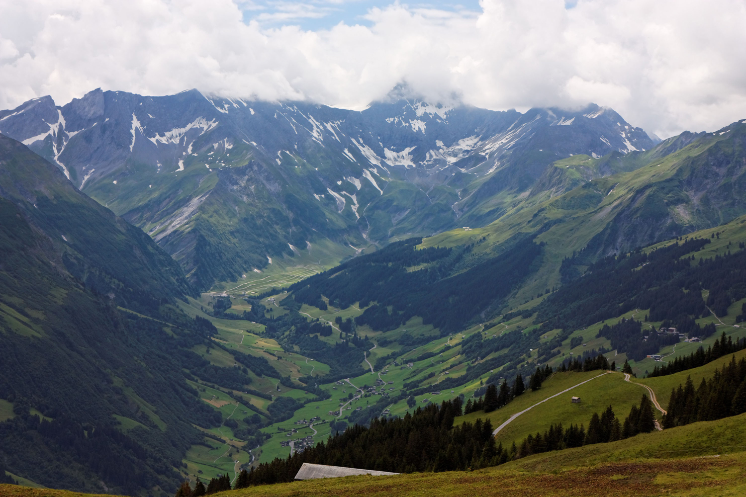 Ausblick Richtung Elm / Hausstock