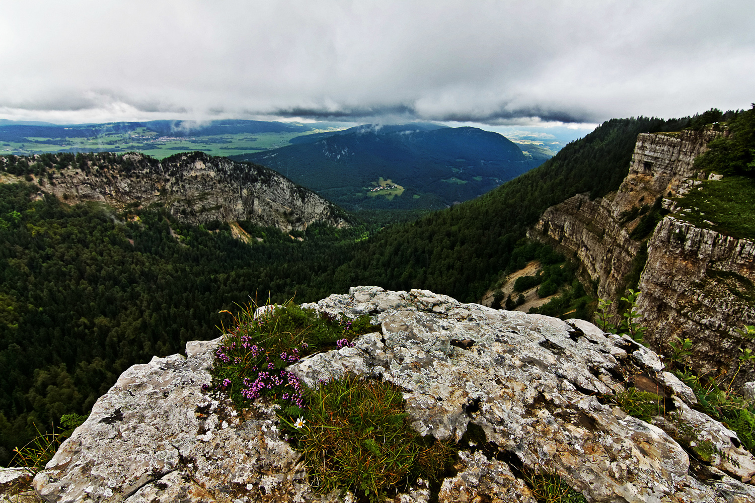 Creux du Van, Kanton Neuenburg
